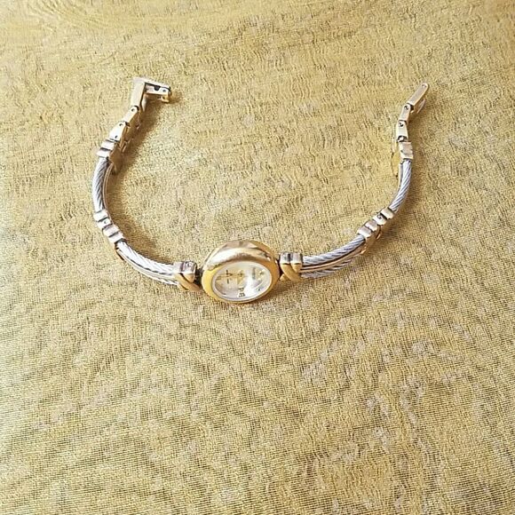 Armitron Bracelet Woman Watch - Picture 4 of 9